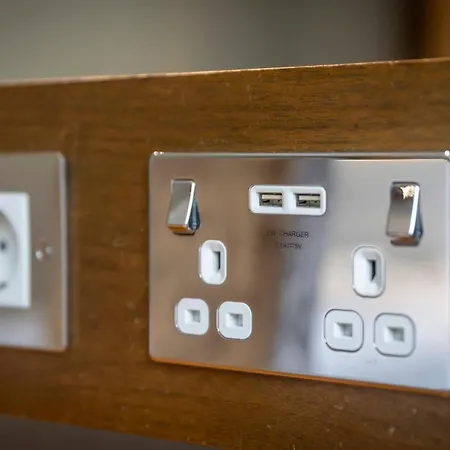 Ξενοδοχείο Ashling 4*