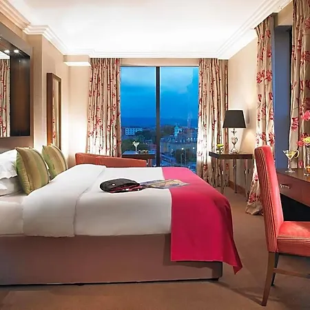 Otel Ashling